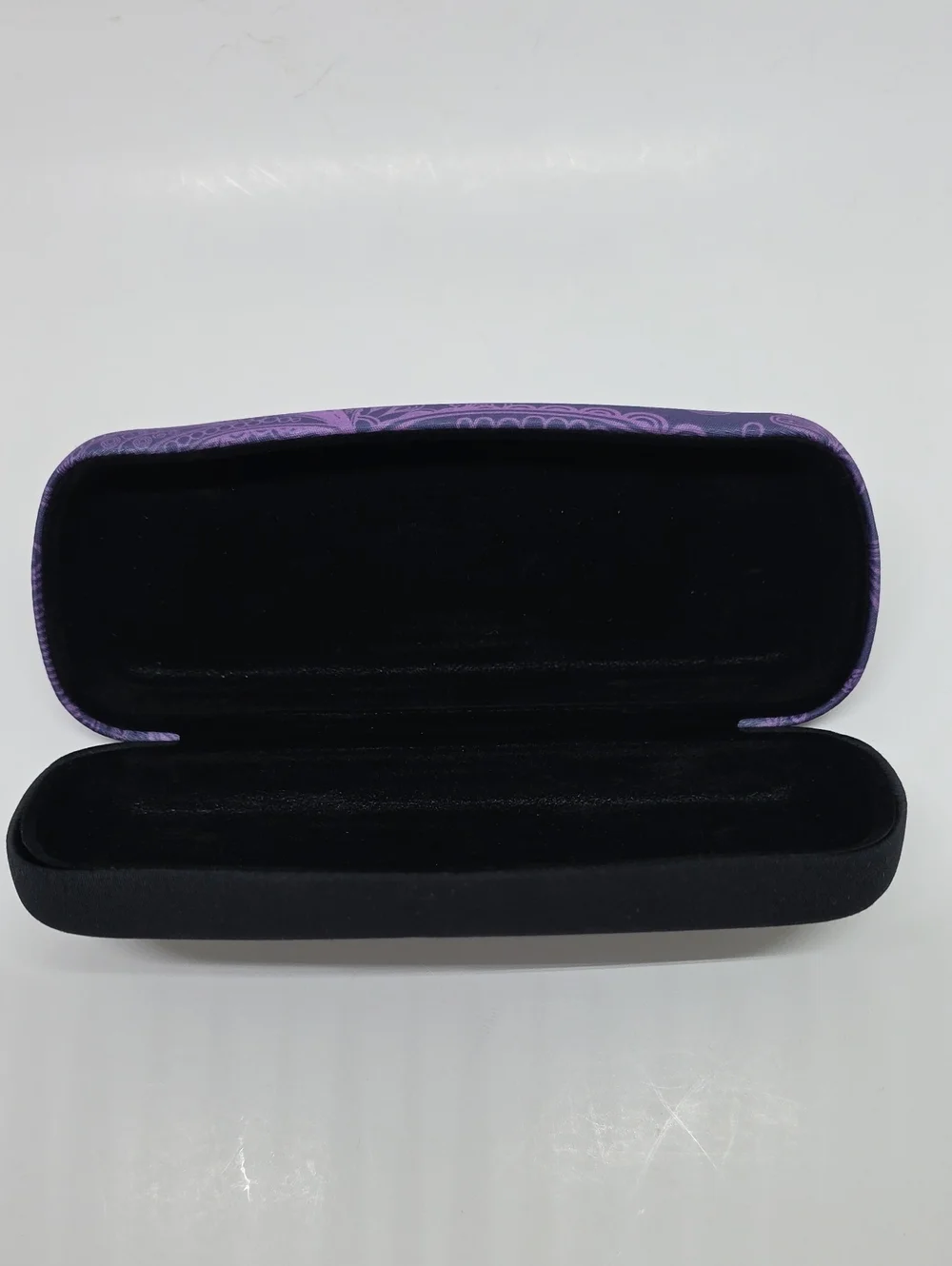 Hairdressers Graphic Clamshell Eyeglass Case (Case Only)